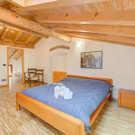 Casa Mondragon In - Happy