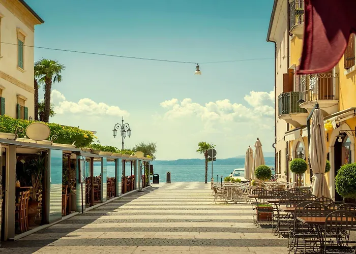 Casa Mondragon In - Happy * Λατζίζε